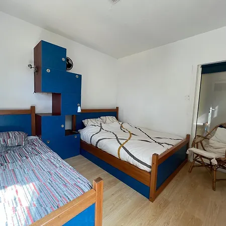 Sol-y-days Baronnets, Rez-de-chaussee Avec Grand Jardin Proche Centre Et Plages Apartment